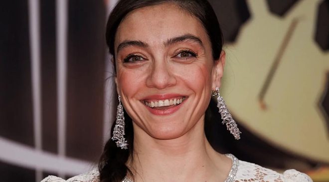 Merve Dizdar anne olmak için gün sayıyor!