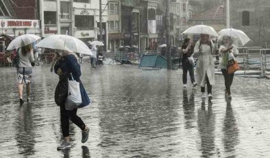 Güney Kıbrıs’ta kötü hava şartları etkili oldu
